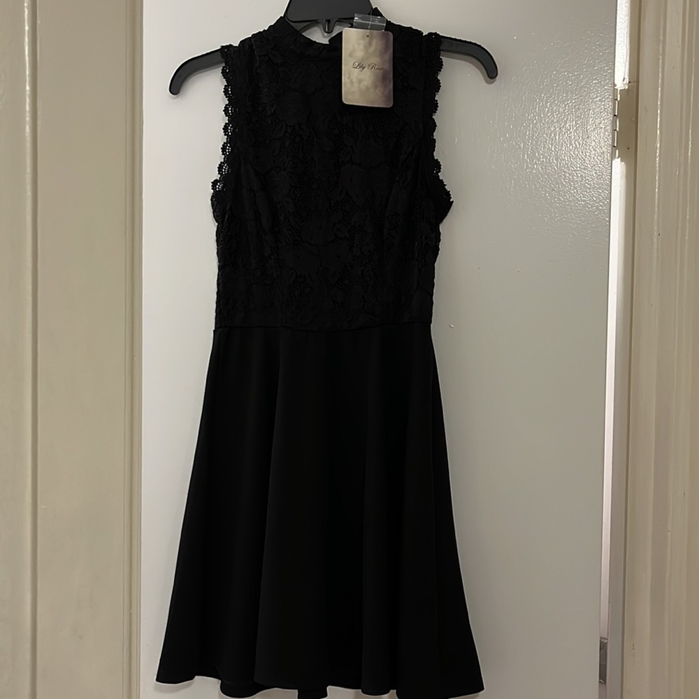 Little Black Dress (with keyhole back). - Picture 2 of 5